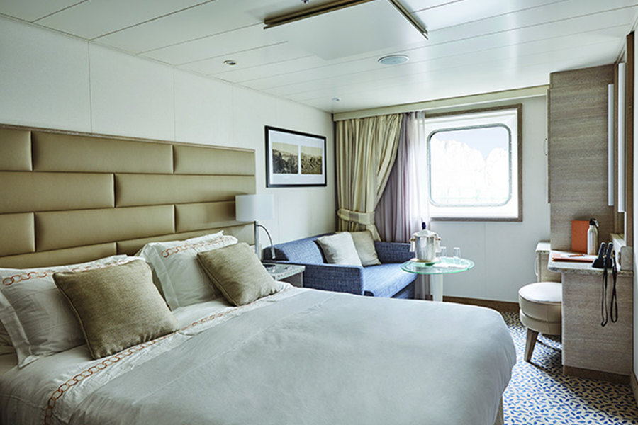 MV Discoverer Ocean Stateroom interior