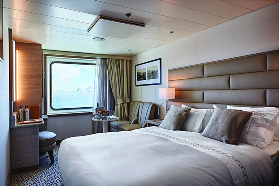 MV Discoverer Vista Stateroom interior