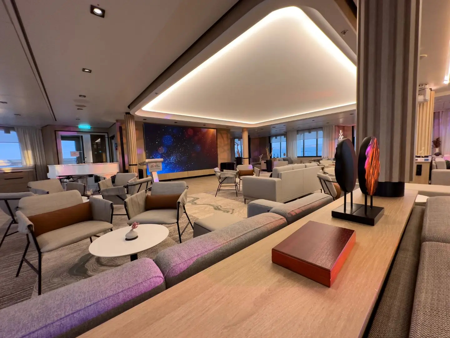 SH Diana - Observation Lounge