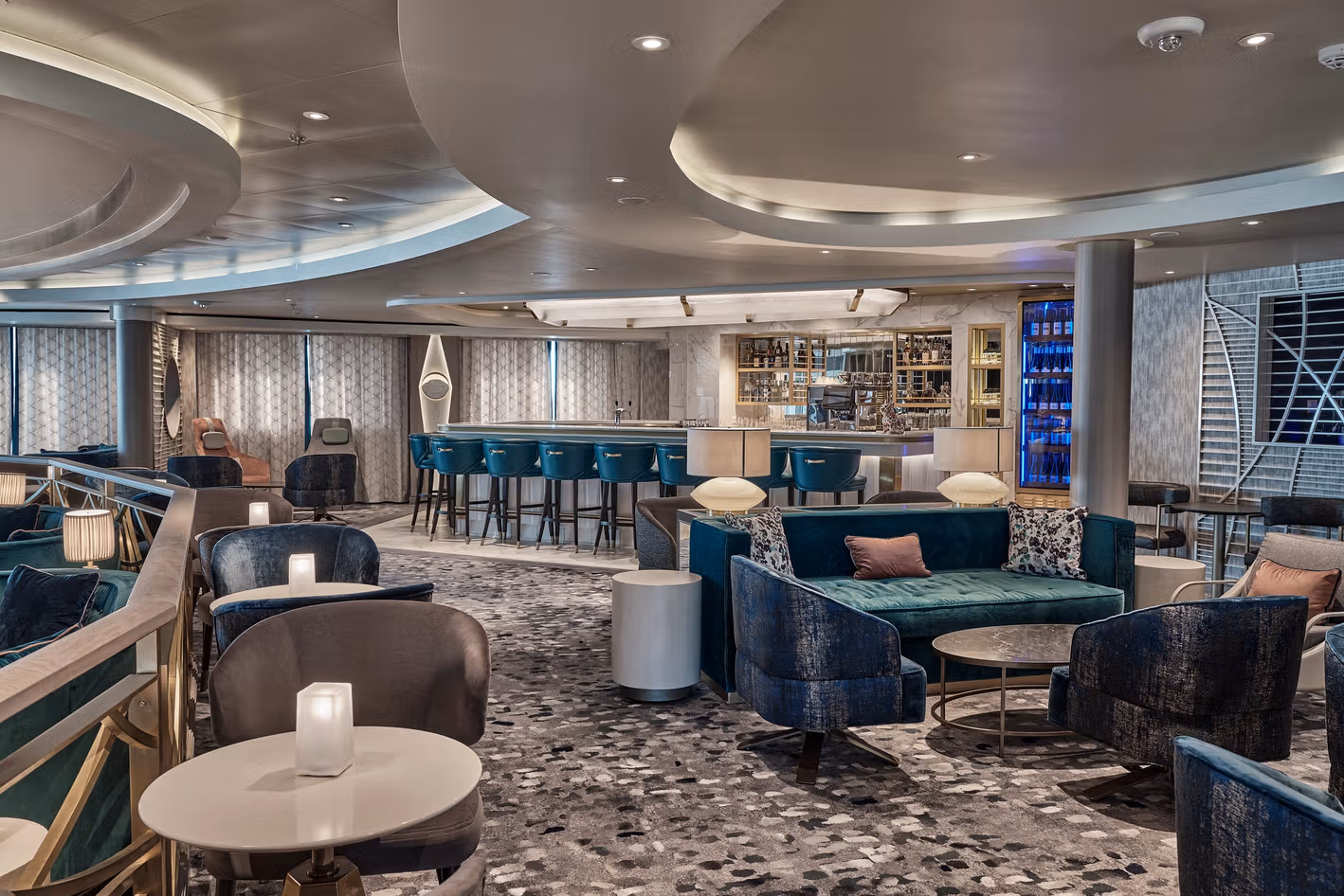 Silver Endeavour - Explorer Lounge
