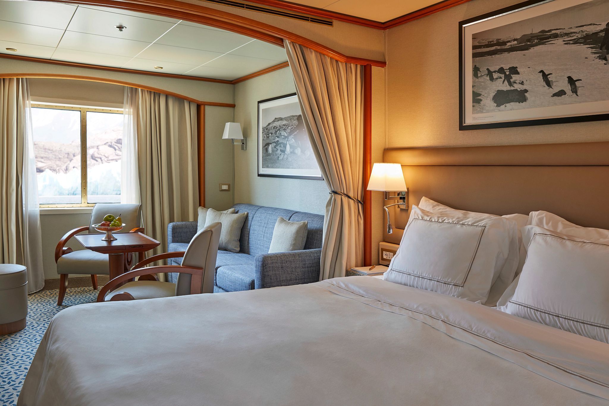 Silver Wind Vista Suite interior
