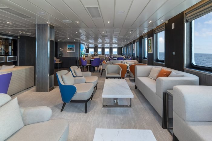 St. Helena - Observation Lounge