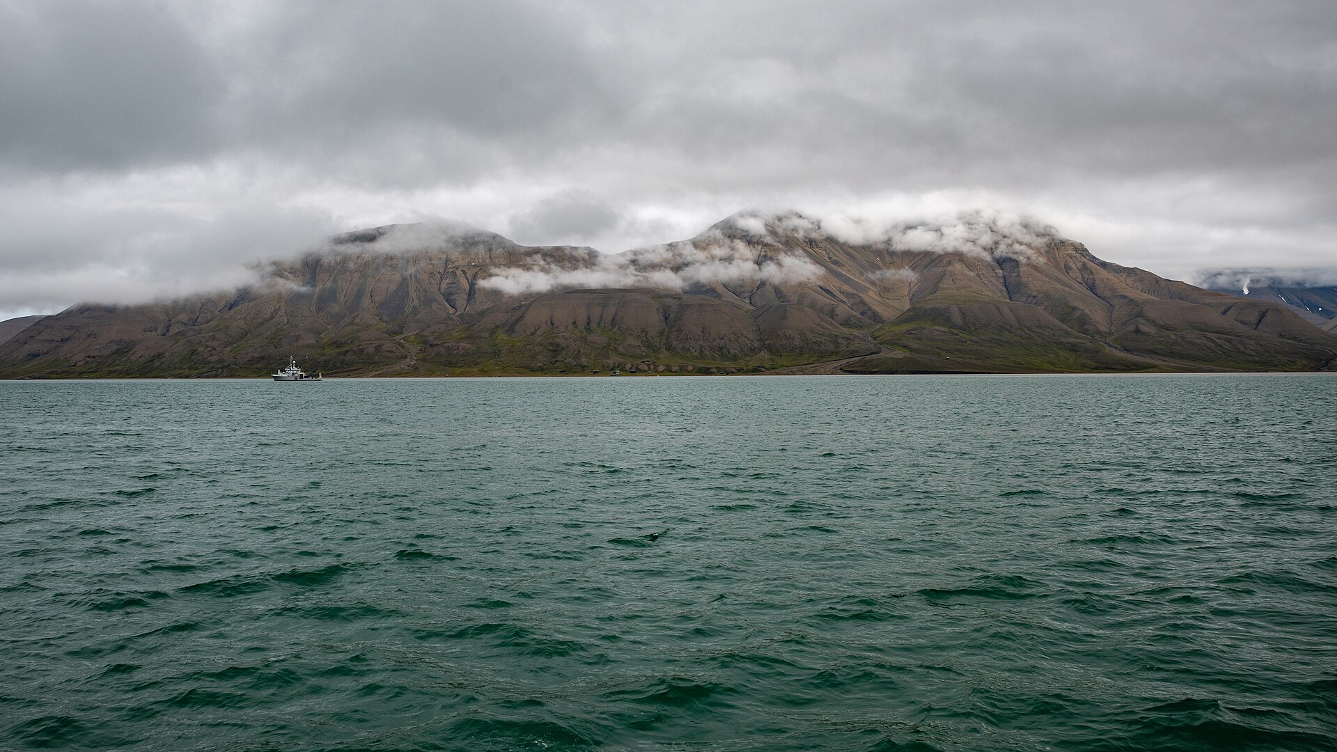 Return Through Isfjorden